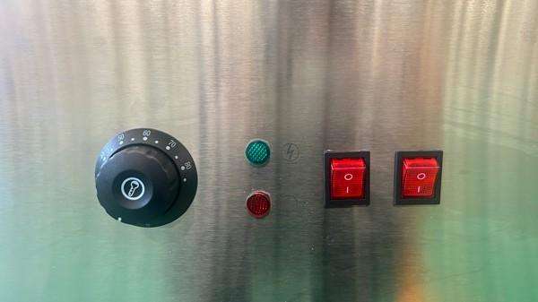 Bain-Marie Heiße Theke – 3x GN 1/1 – 123 × 82 × 85.5 cm